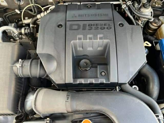 Kompletní motor Mitsubishi Pajero 3.2 did