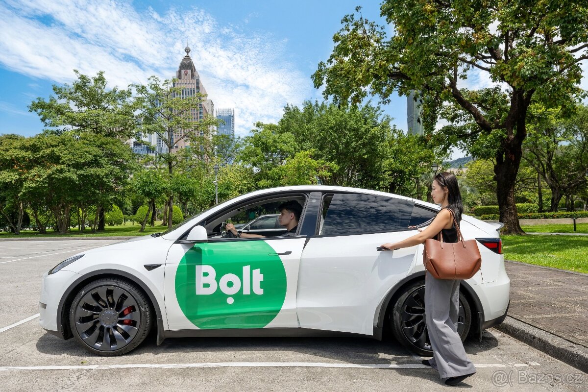 Práce řidič BOLT Hodinová odměna 170kč/hod