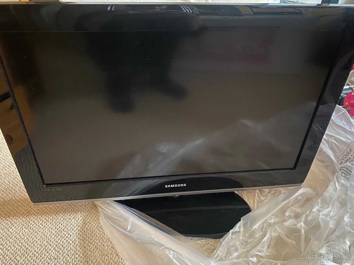 Samsung tv 81cm s ovladačem