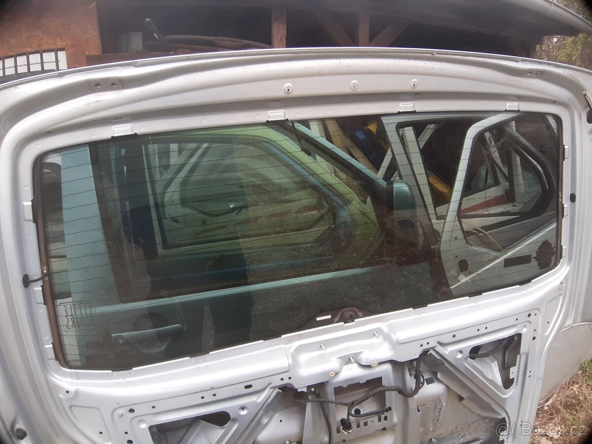 VW T5 okno do zadních výklopných dveří