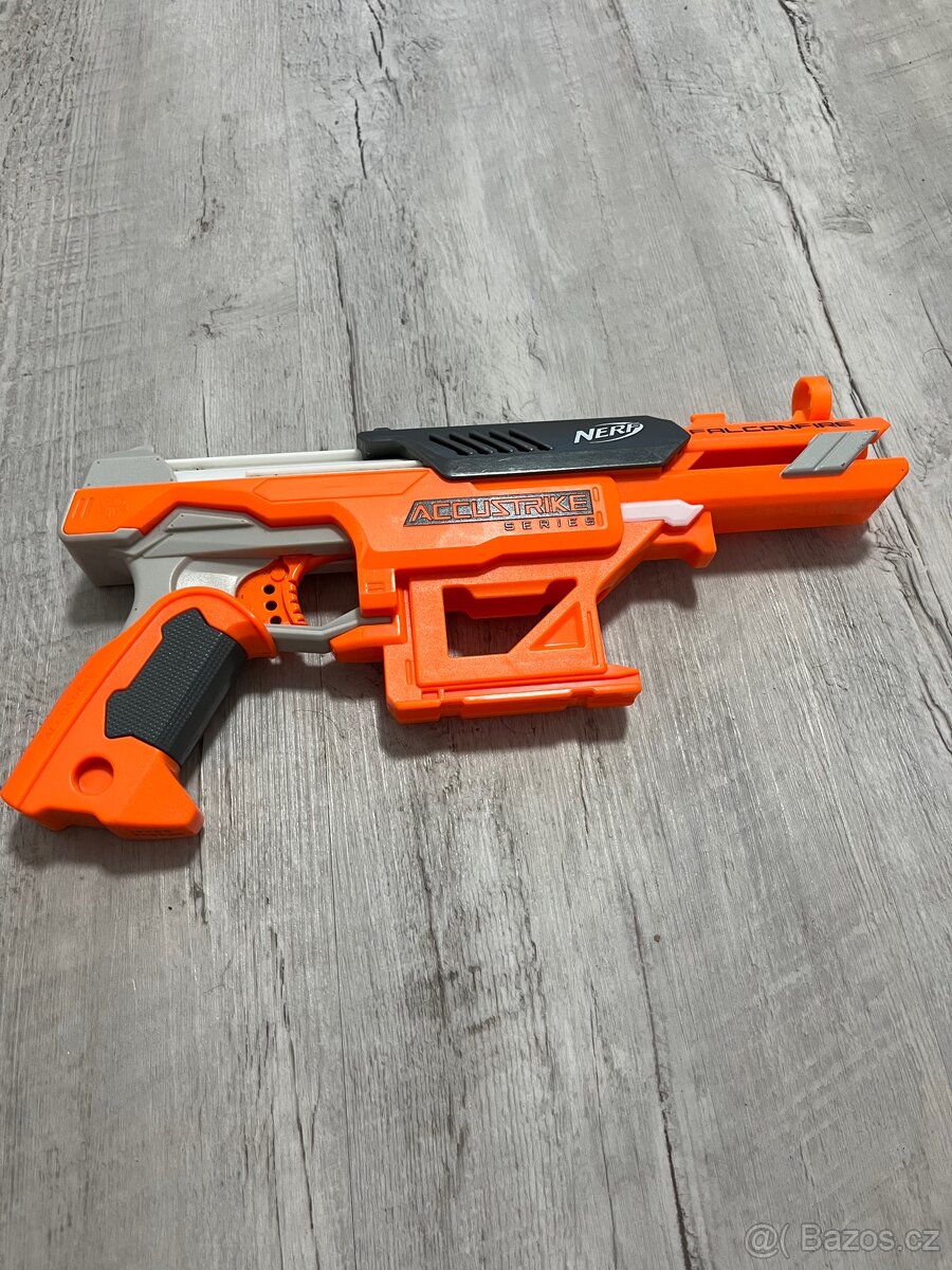 Nerf Accustrike Falcon Fire