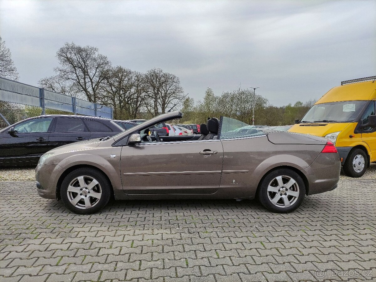 FORD FOCUS 1.6i 16V,74KW,CC,PININFARINA,ALU,CD,PDC.