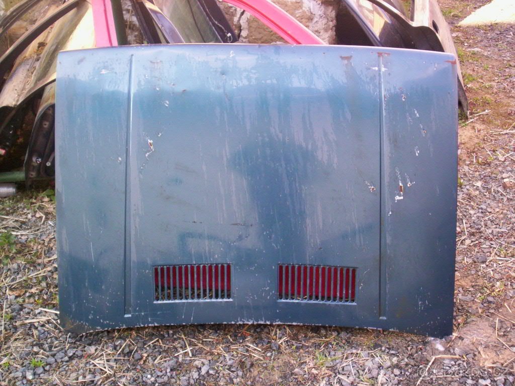 lancia delta I kapota
