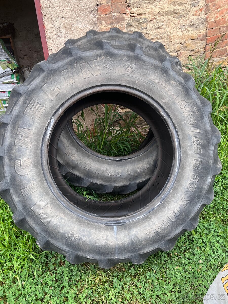 Pneu 480/65 R28
