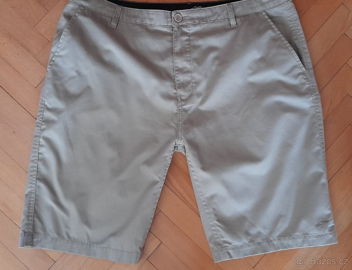 Pánské kraťasy, obvod v pase 106 cm, zánovní