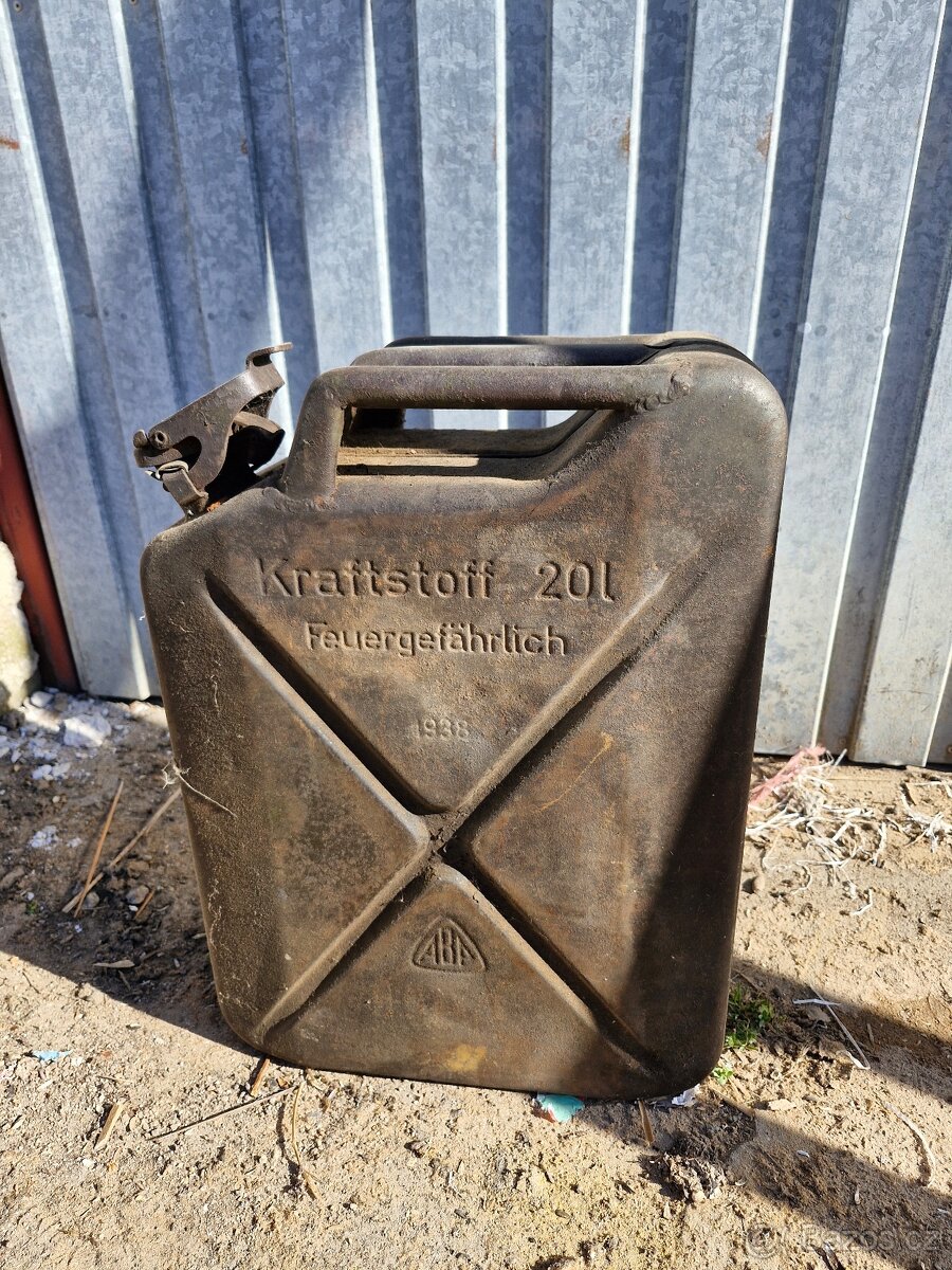 Kanystr z roku 1938, 20l