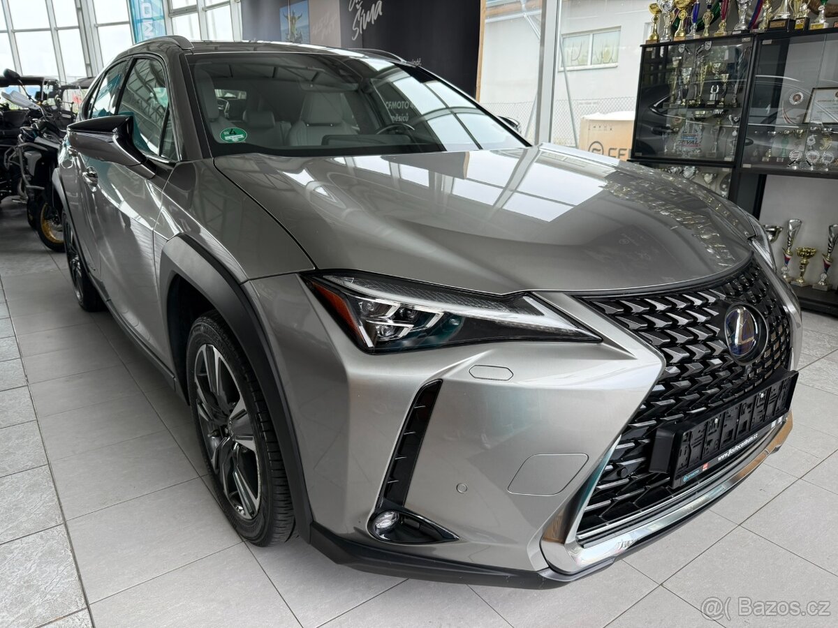 Lexus UX 250h, 2.0 112 kW LUXURY LINE 1.majitel