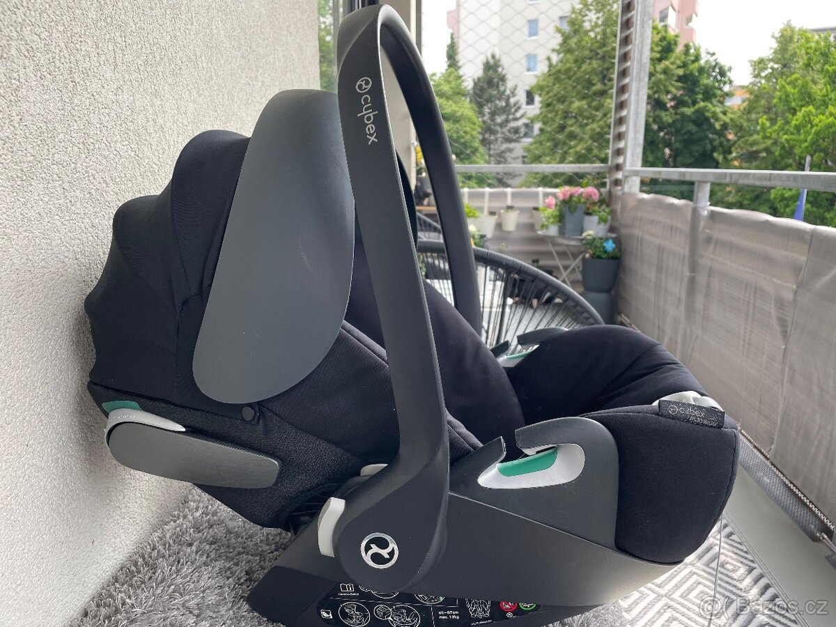 Prodám Autosedačku CYBEX Cloud Z2 i-Size black + Cybex Base