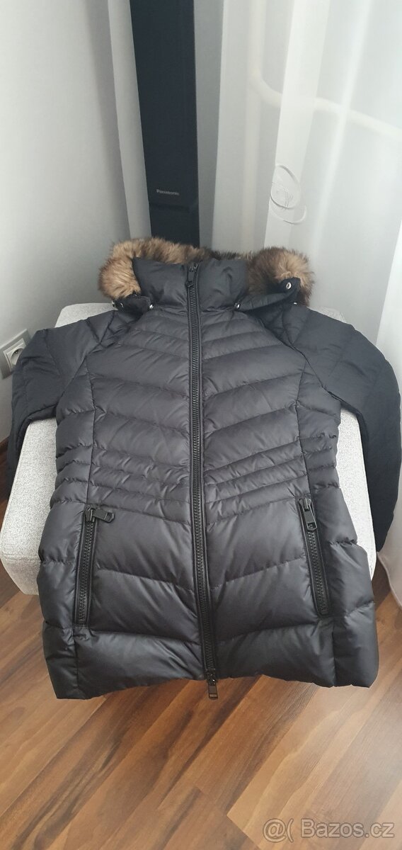 Prodám krásnou bundu Tommy Hilfiger XS