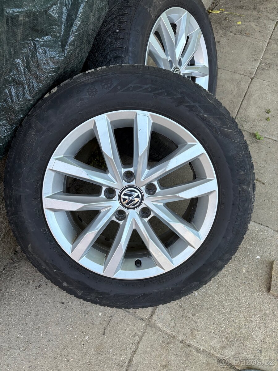 Kola VW 215/60 R16