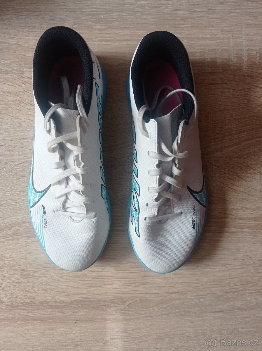 Sálová obuv Nike Mercurial