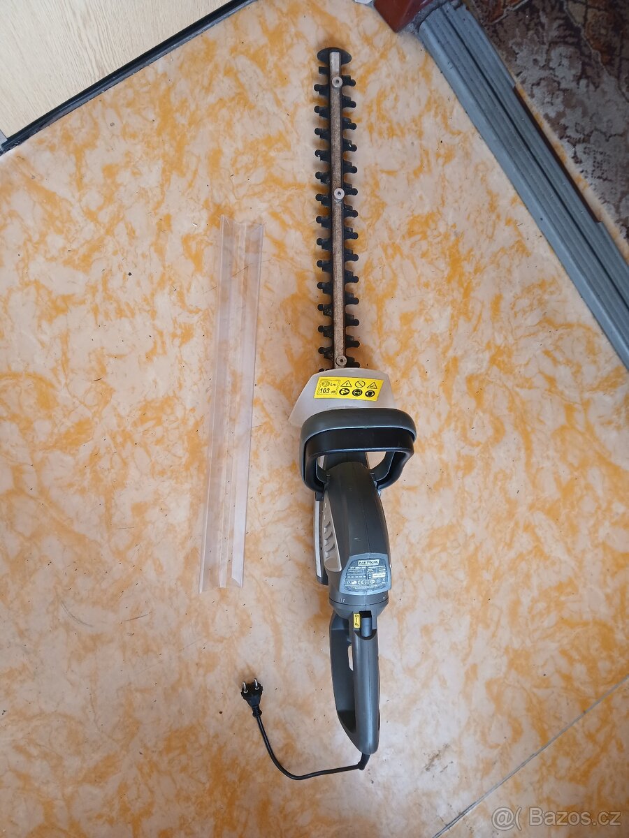 silny plotostrih merox 680w, lista 525mm