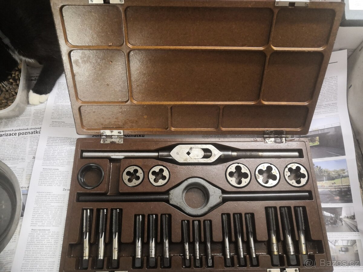 P:sada závitníků narex M2