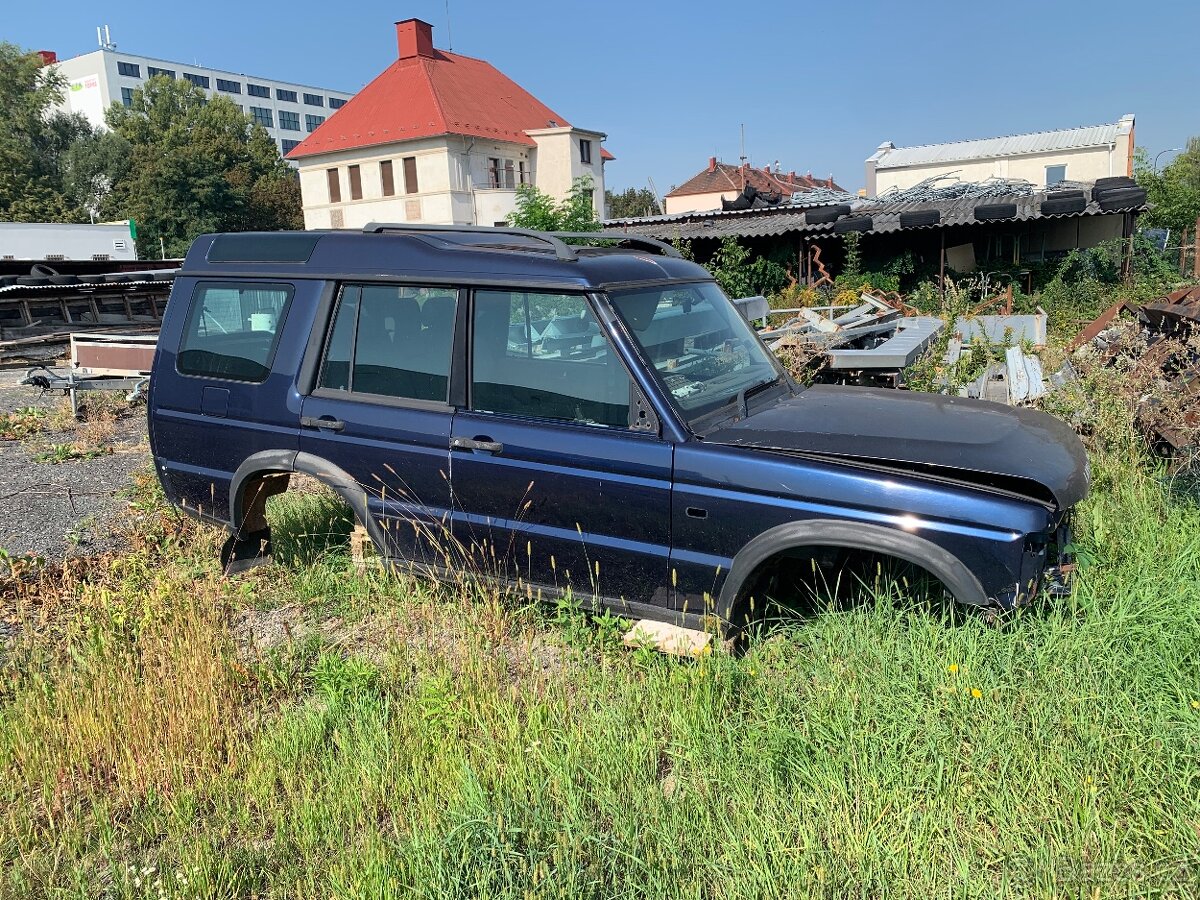 Land Rover Discovery II 2