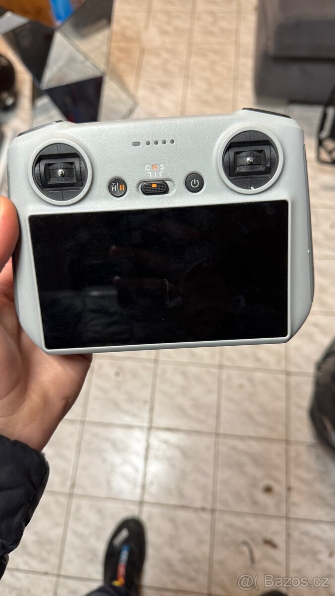 🎮 DJI RC ovladač s integrovaným displejem
