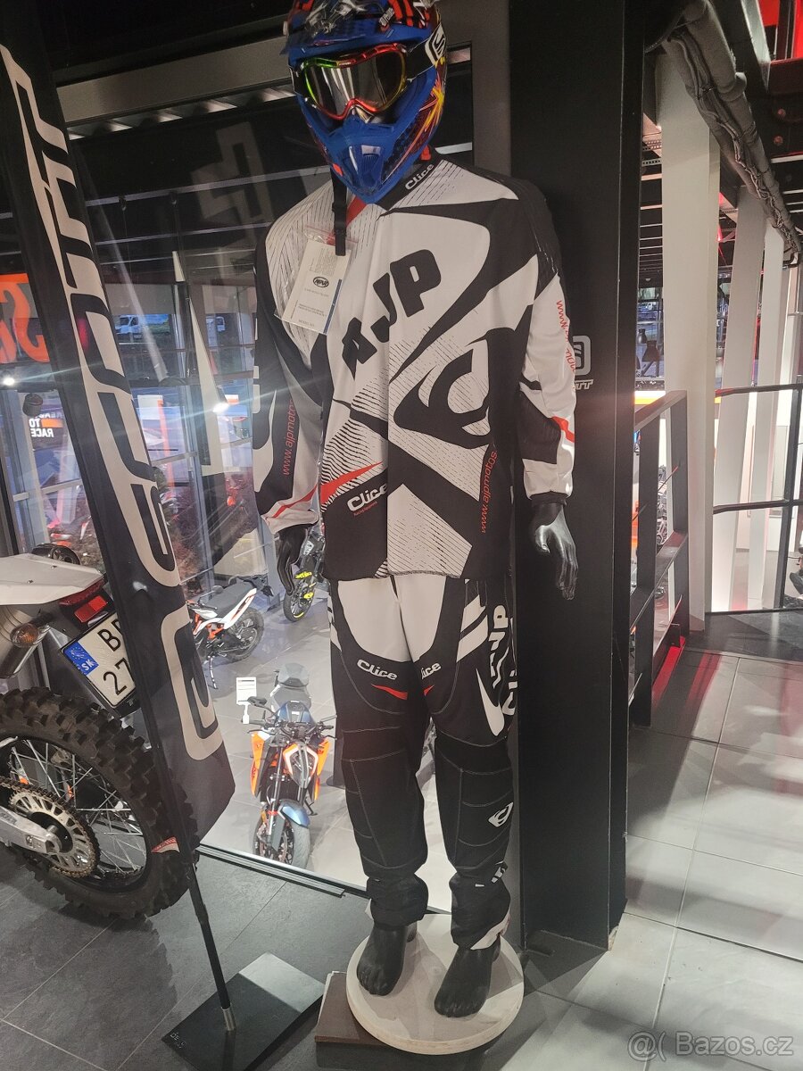 Predám n.d. na AJP a oblečenie