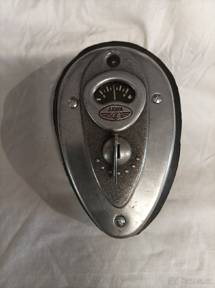 Jawa spínací skříňka