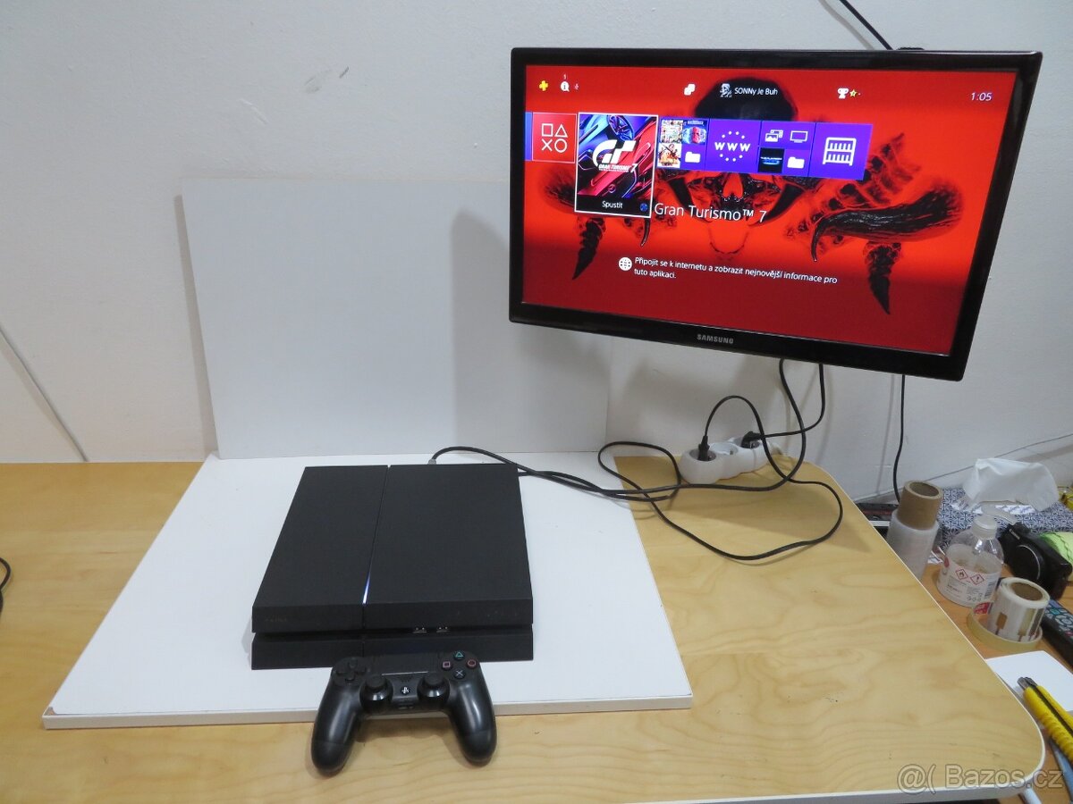 Herní konzole SONY PlayStation 4 - 1TB Black CUH-1216B