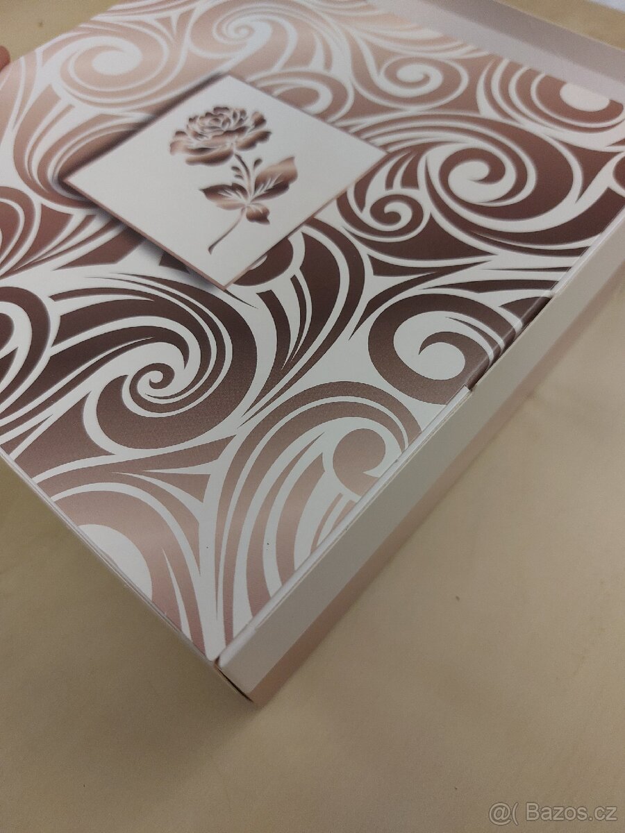 Dárkové krabičky velké