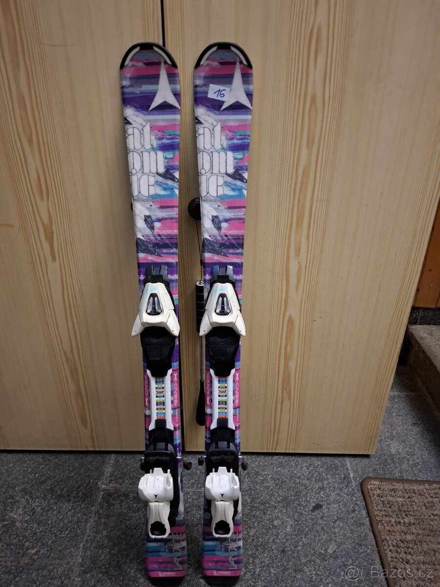 Dětské carvingové lyže Atomic délka 100cm