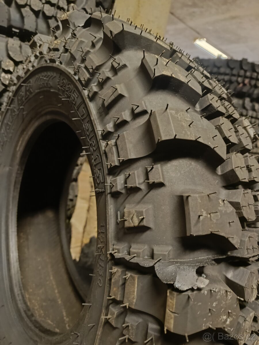 Prodám Offroad pneumatiky 265/70 R16 T3