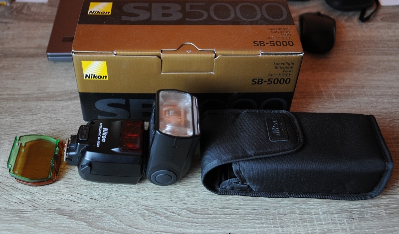 Nikon SB 5000