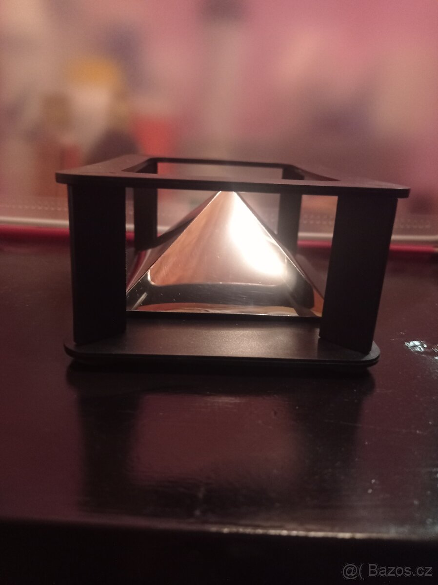 3D holografický projektor pro mobil
