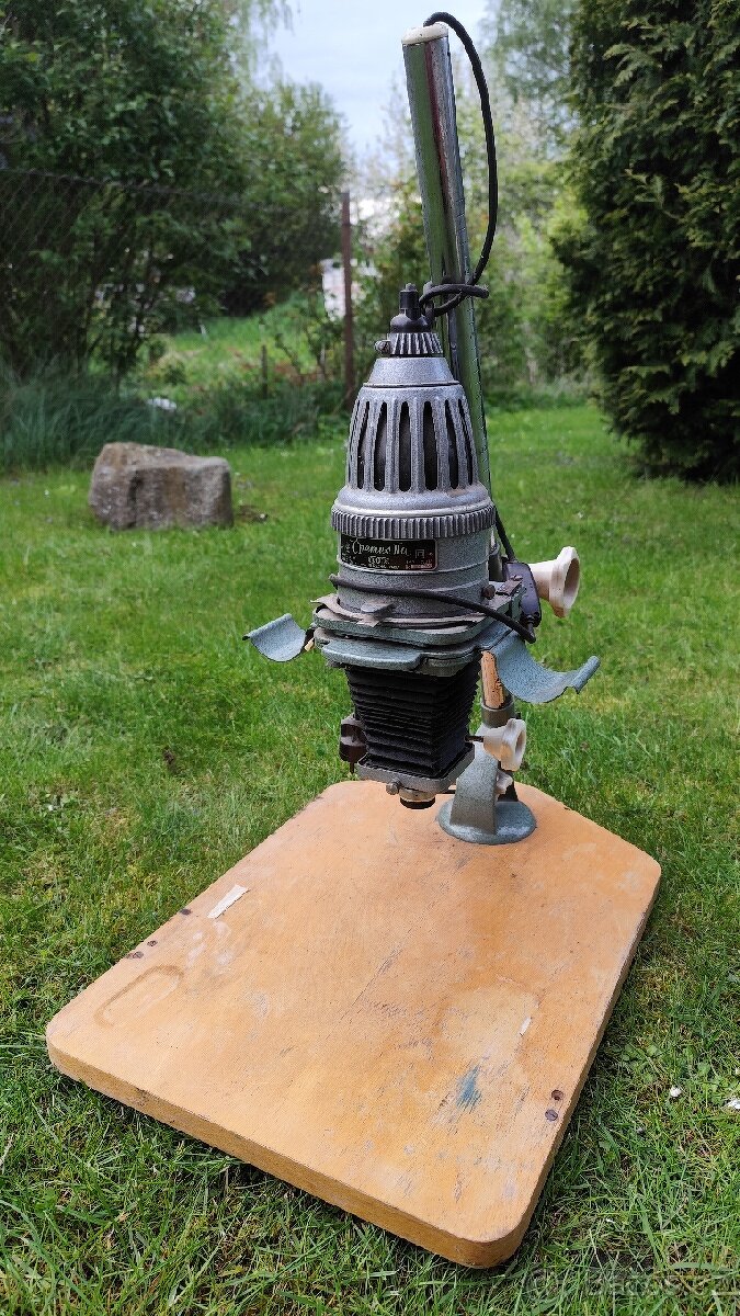 Zvětšovací přístroj Opemus 2a