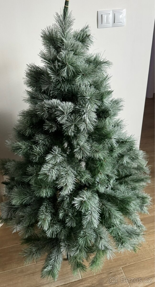 Vánoční umělý stromek 120cm