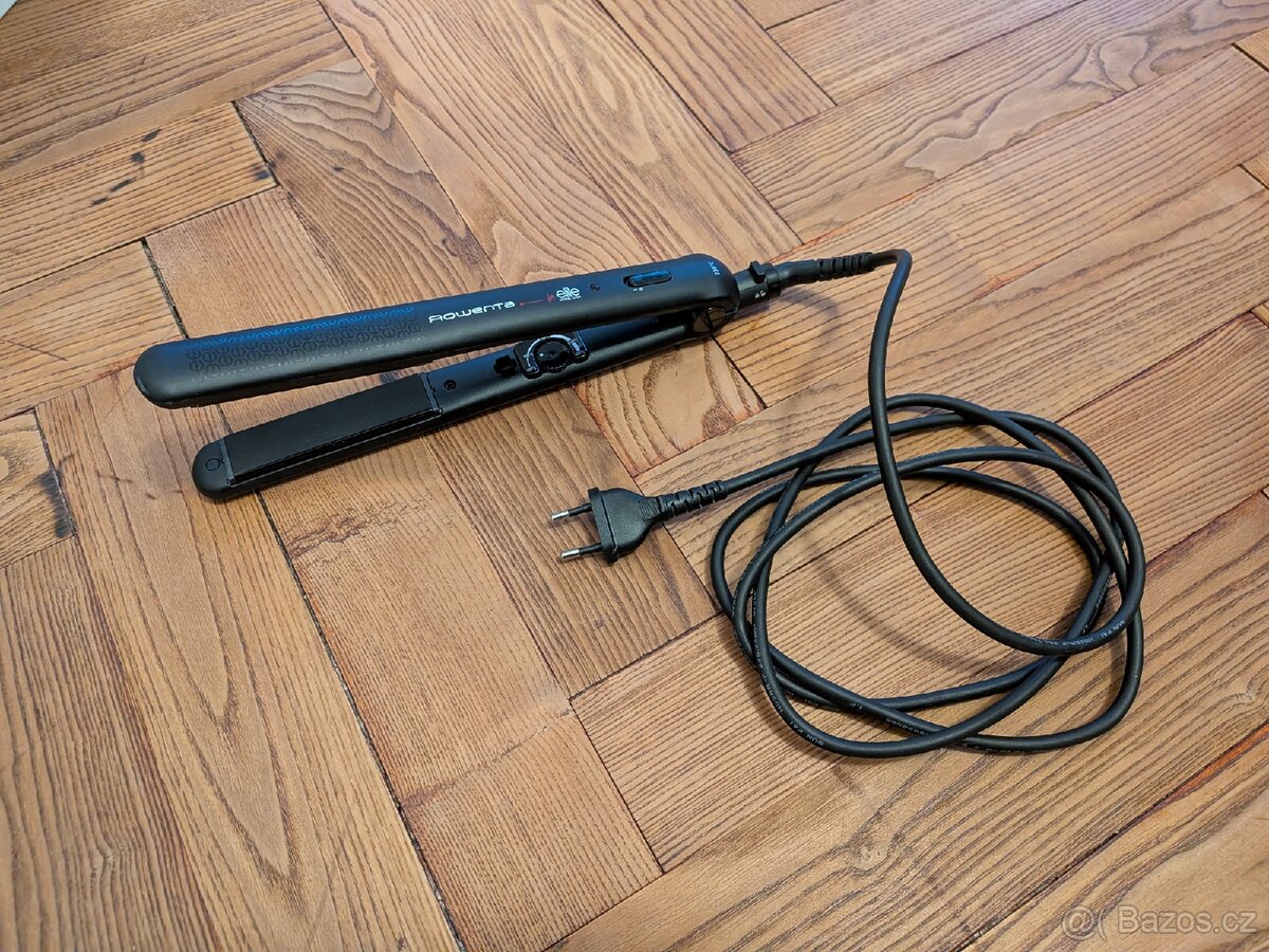 Žehlička na vlasy ROWENTA