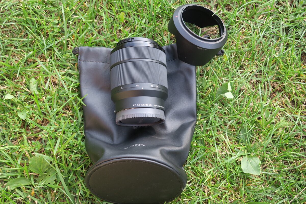 Objektiv Sony e-mount model SEL2870 28-70mm