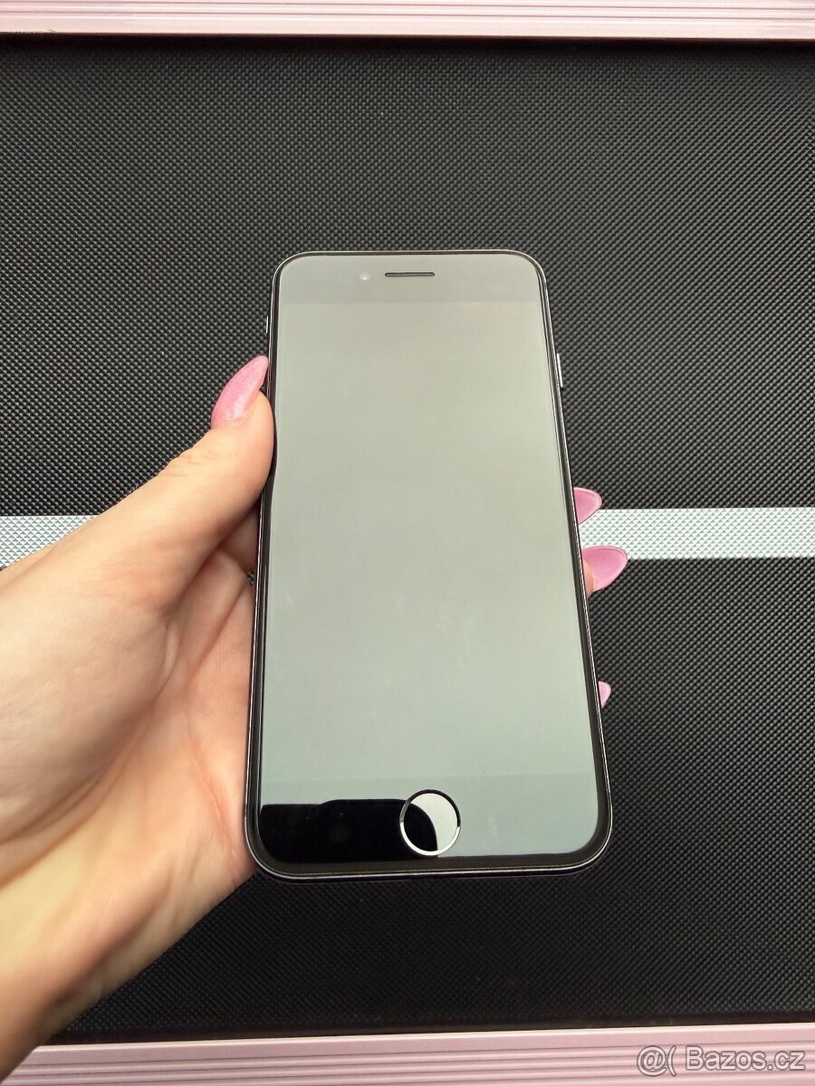 iPhone 8 64GB