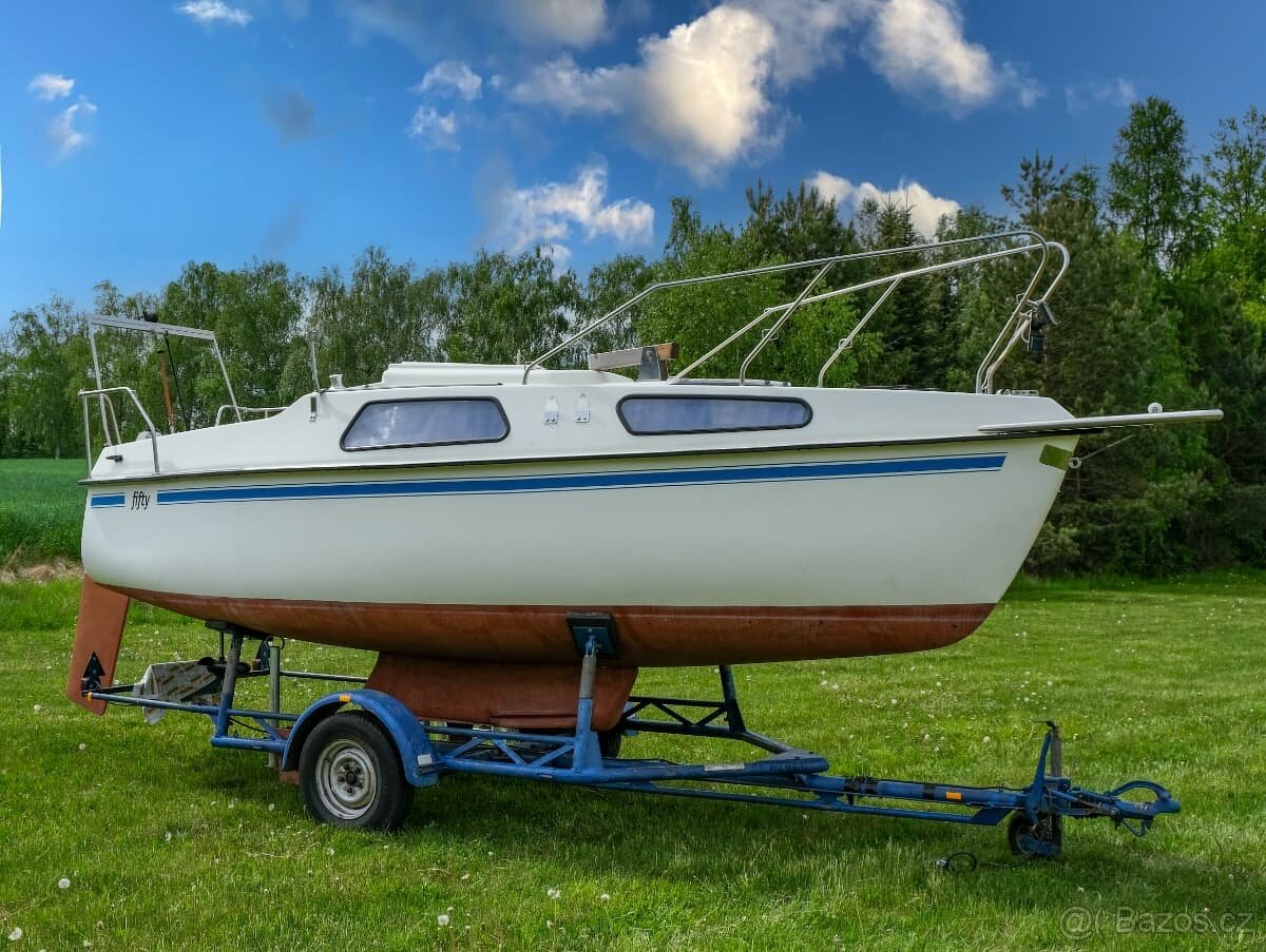 Plachetnice BWC Flying Cruiser C ,bez nut VPM a technické