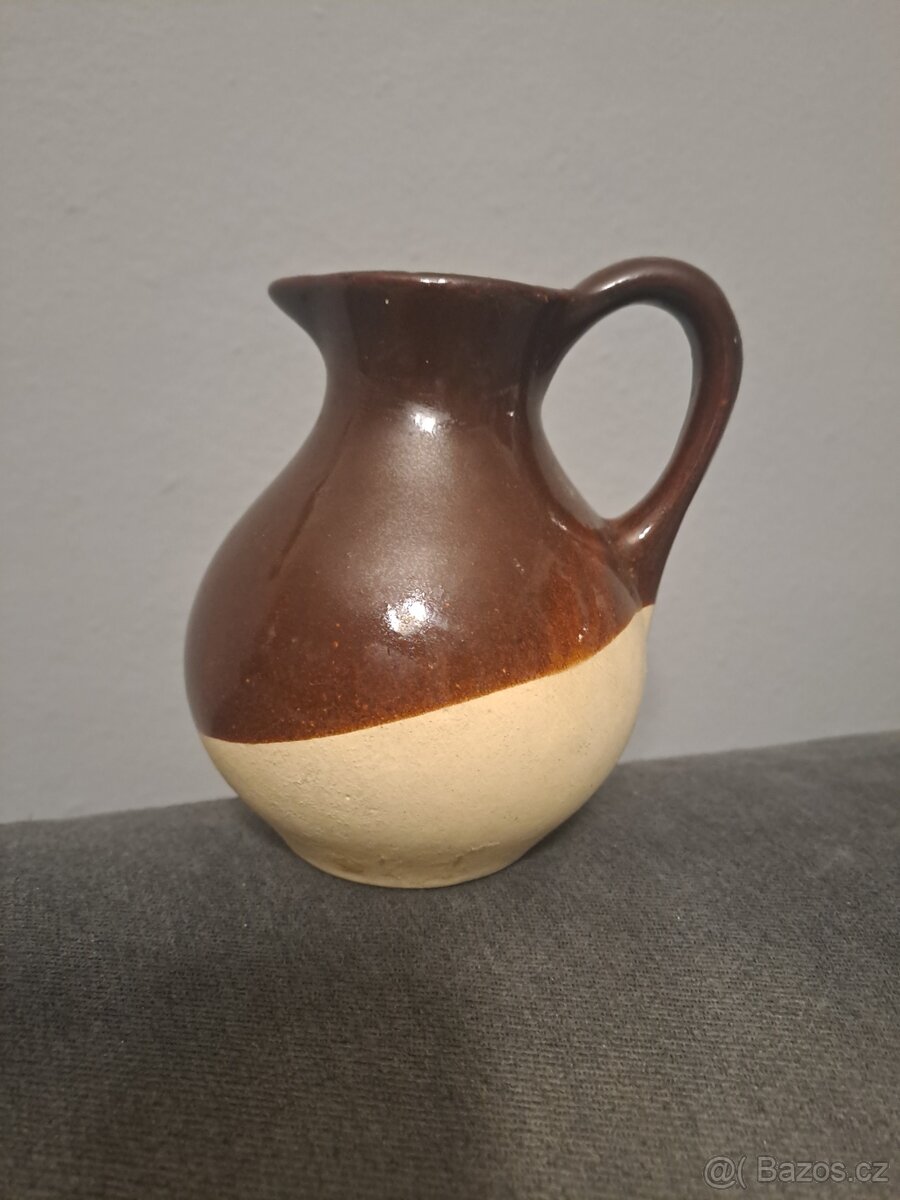 Keramicke dzbanky,hrnek