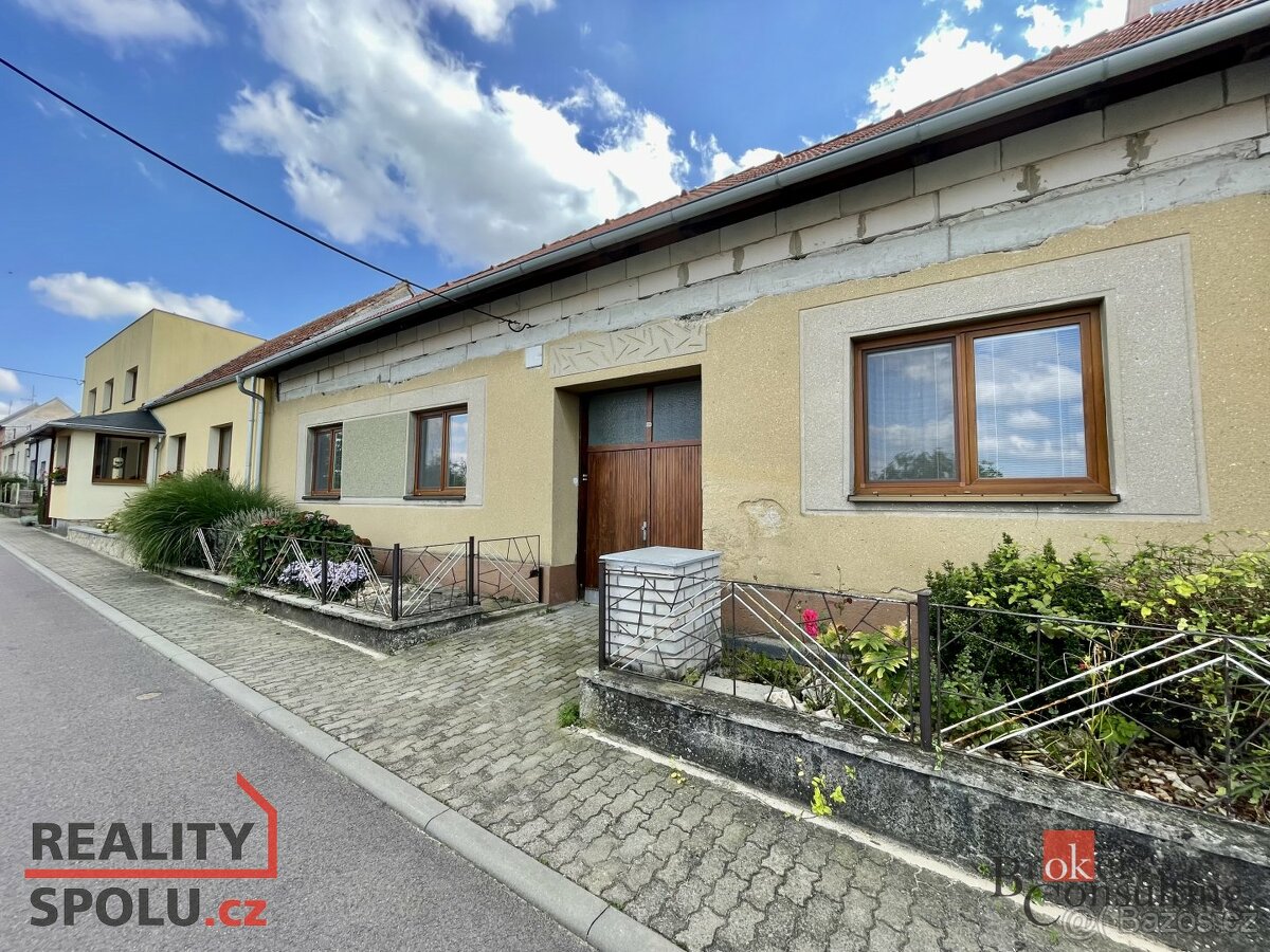 Prodej, domy/rodinný, 400 m2, 67151 Žerůtky, Znojmo [ID 5794