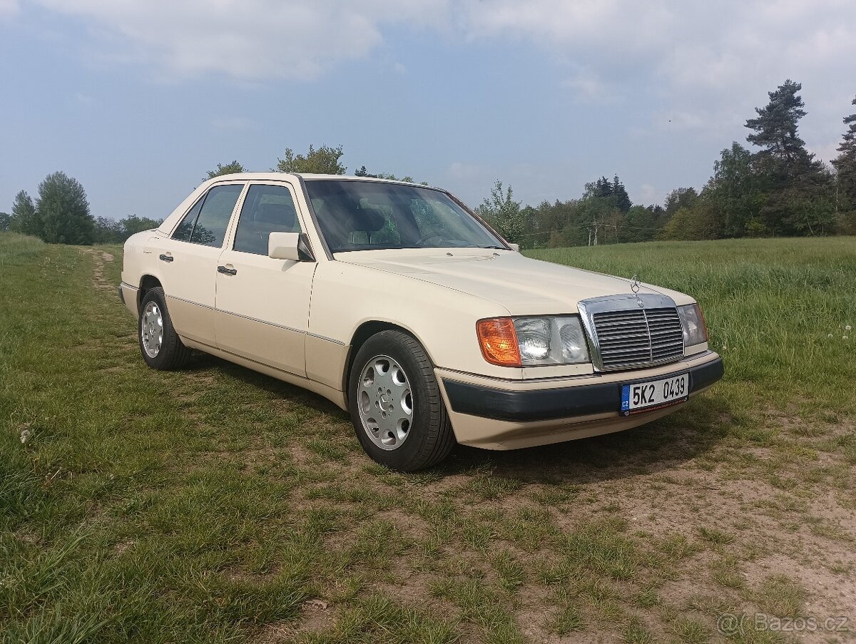 Mercedes-Benz w124 200E