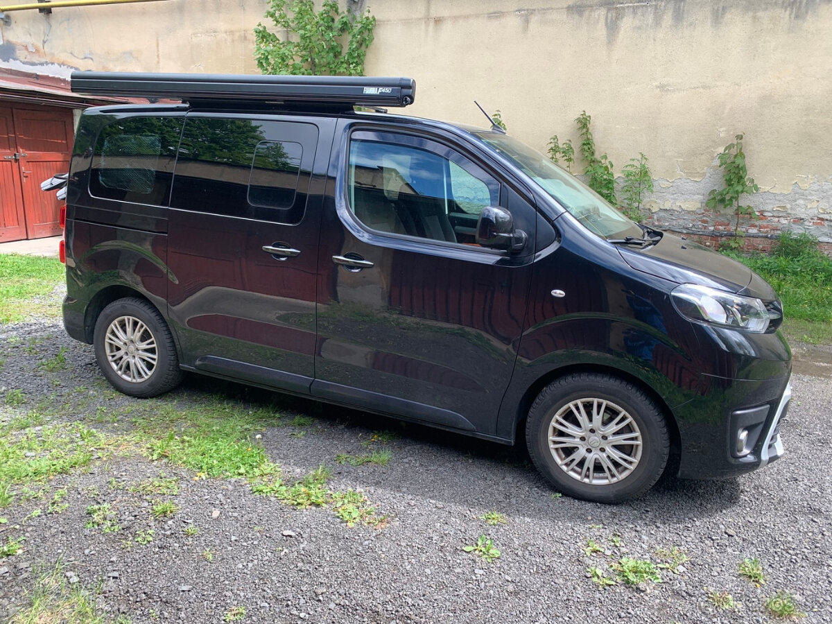 Toyta ProAce Verso - 2 osoby vyrazit a kempovat