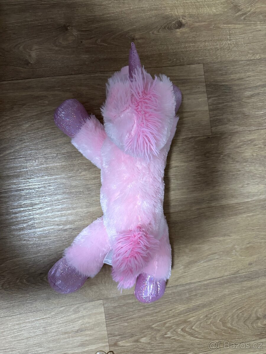 Růžový jednorožec