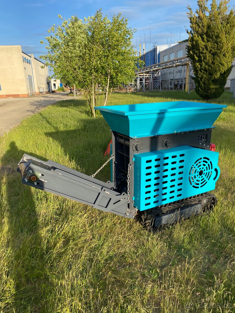 Drtič sutě samojízdný na výrobu recyklátu