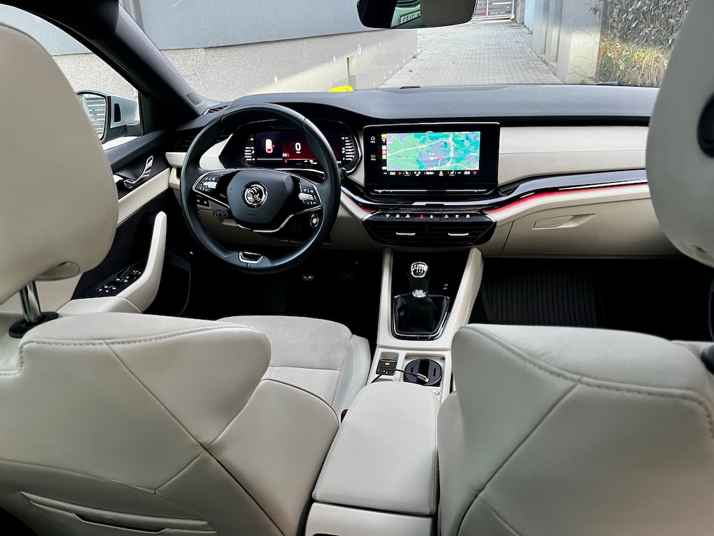 Škoda Octavia 1.5 TSi, DPH,, 1. Majitel, Komplet historie