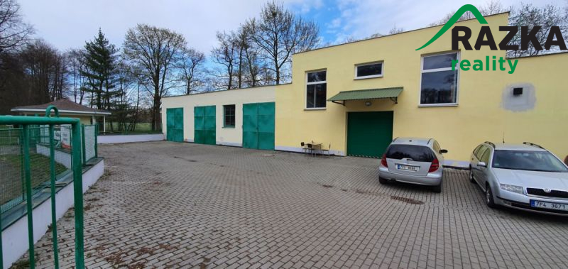 Garáže / skladové / výrobní prostory (115 m2)...