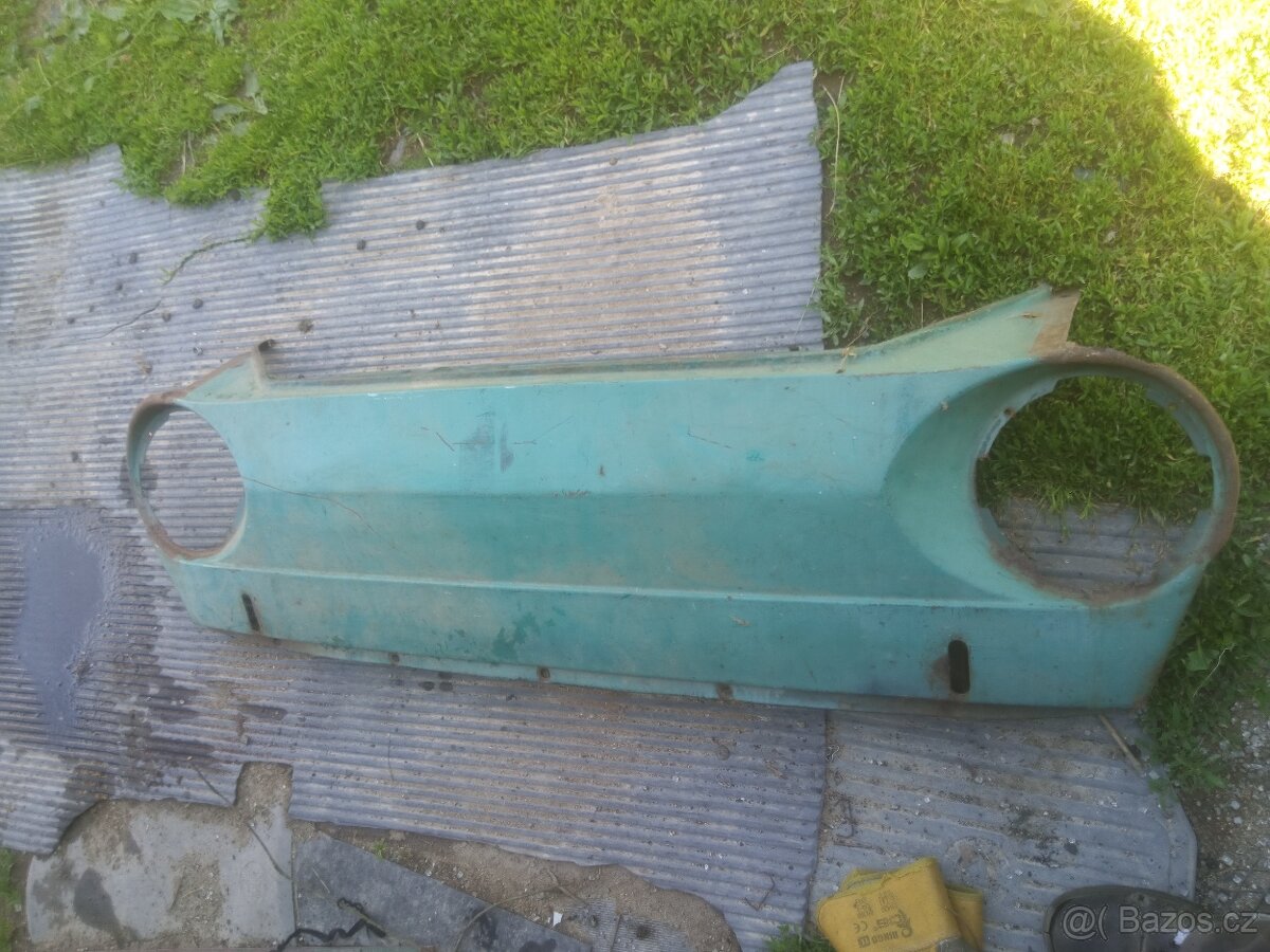 Škoda 100L 110L přední čelo