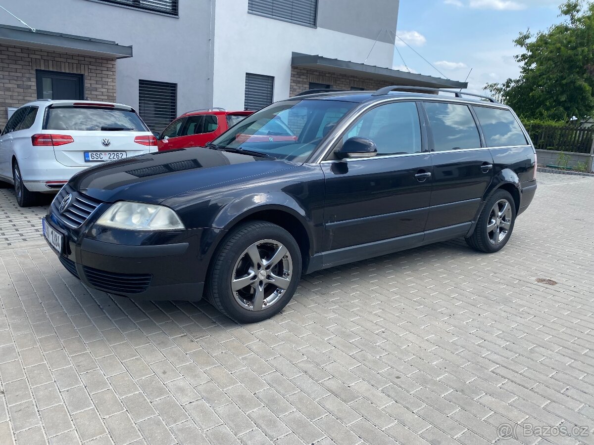 VW Passat combi 1.6i, 75 kW, 2004, klima, ALU R16, tažné