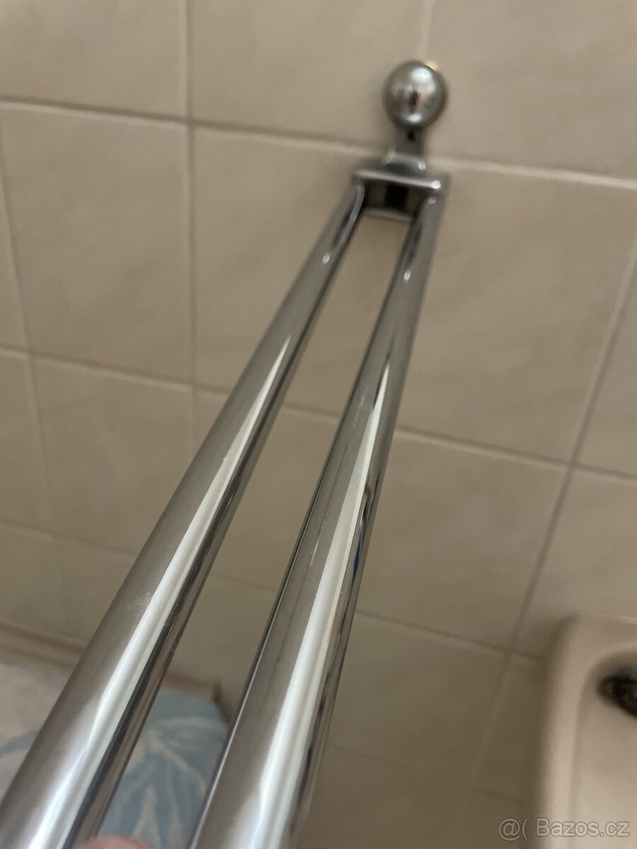 věšák na ručník