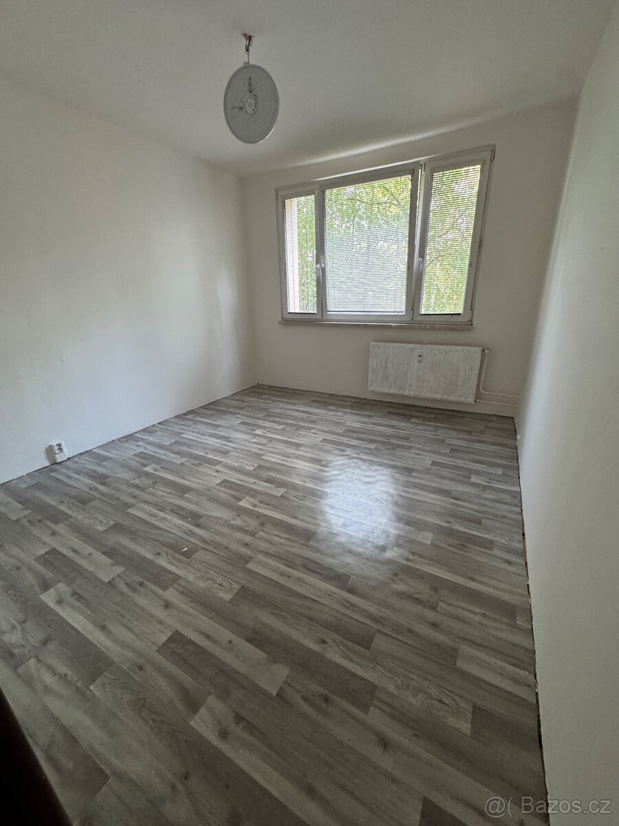 Pronájem bytu 2+1, 54 m² – Karviná – Hranice, ul. Čsl. armád