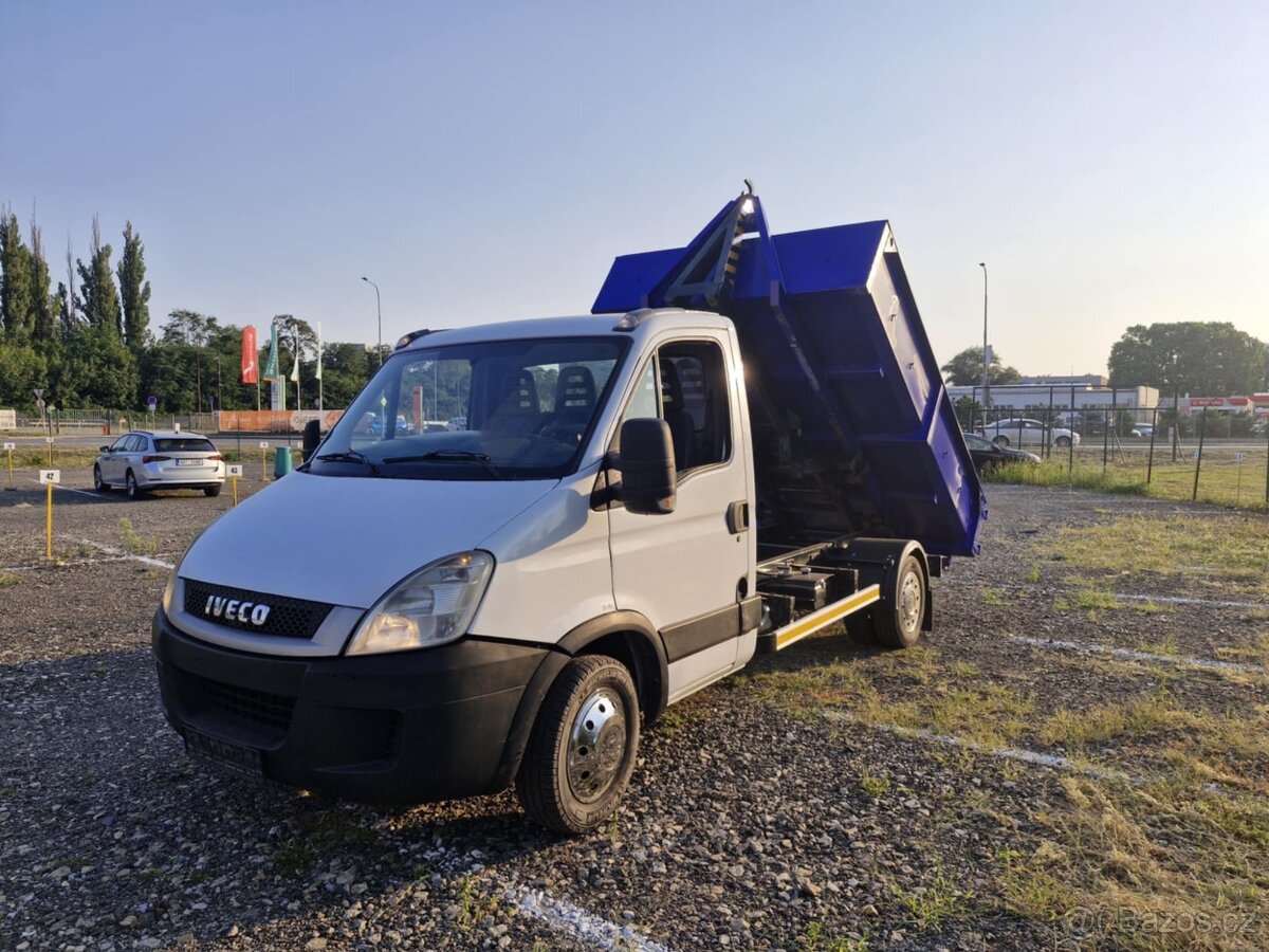 Iveco daily Kontejner do 3,5 t - řidičský průkaz sk. B
