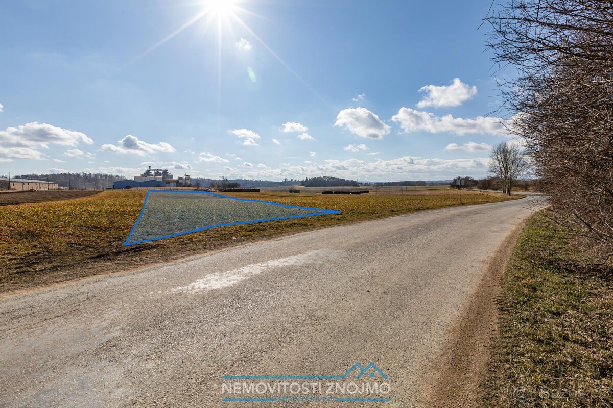 Prodej stavebního pozemku 2600m2, k.ú. Ctidružice u Znojma