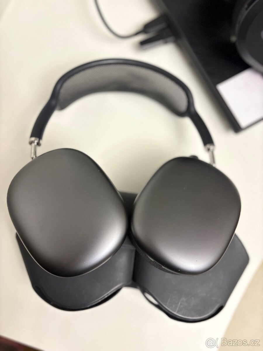AirPods Pro Max 2020