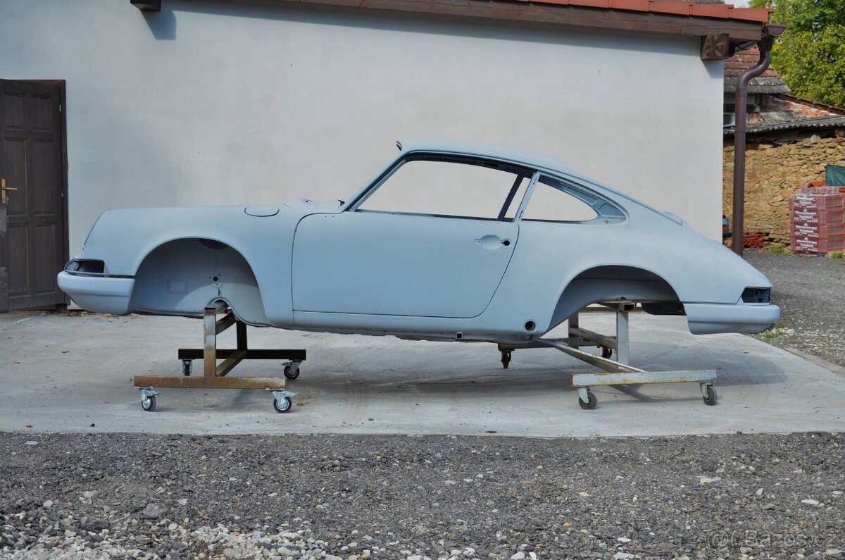 Karoserie Porsche 912 z roku 1967