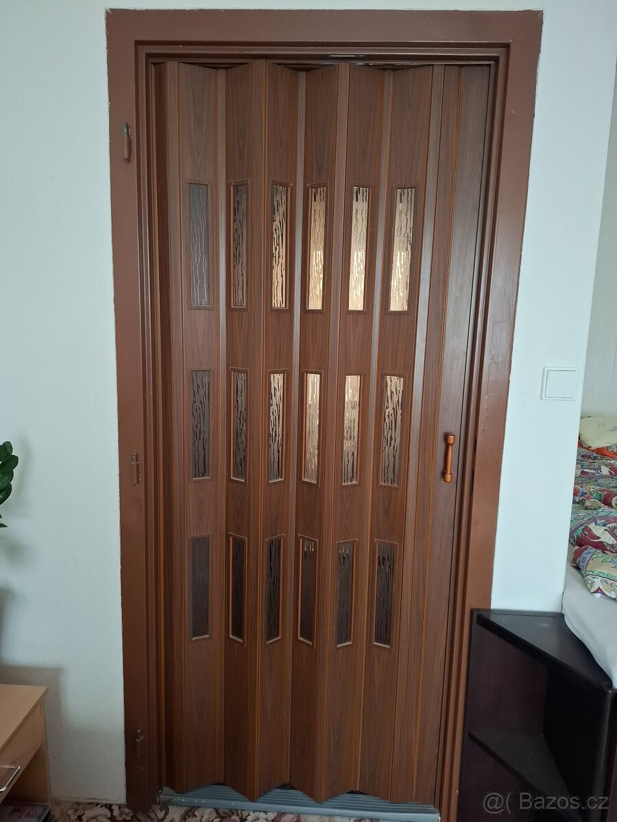 Shrnovací dveře - stěhování